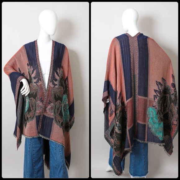 Rose Woven Colorblock Ruana - Picture 5 of 5